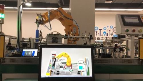 智造新紀(jì)元 HRG攜軟硬件一體解決方案驚艷世界機(jī)器人大會(huì)